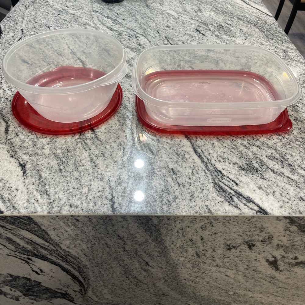 Rubbermaid Clear Containers with Red Lids